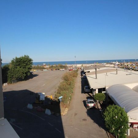 Ohana Holiday Rooms Розолина-Маре Экстерьер фото