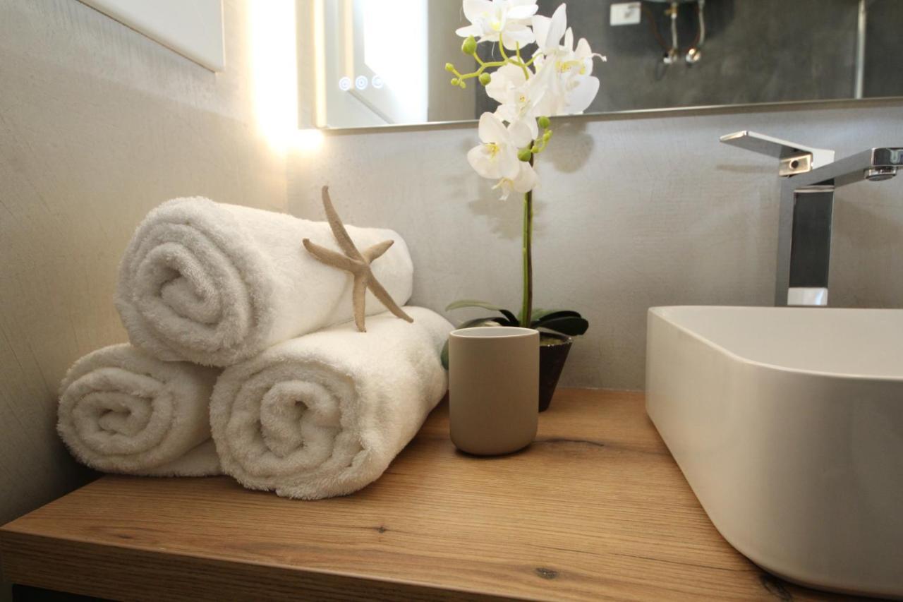 Ohana Holiday Rooms Розолина-Маре Экстерьер фото